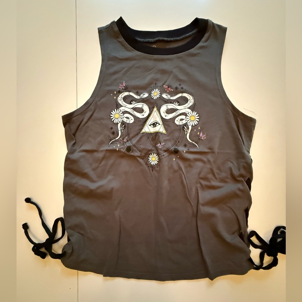 No Boundaries Charcoal Graphic Muscle Tee